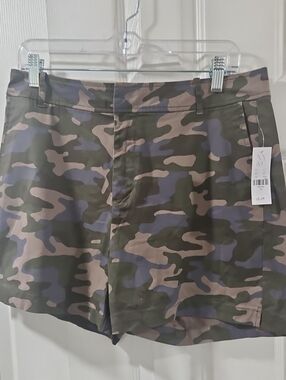 New York & Company Green, Brown, Blue Camo Shorts
